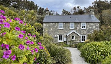 Tresco Traditional Cottages