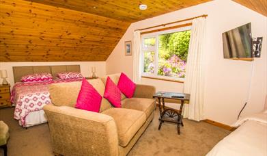 Schiller Holiday Suites - Dolphin Suite
