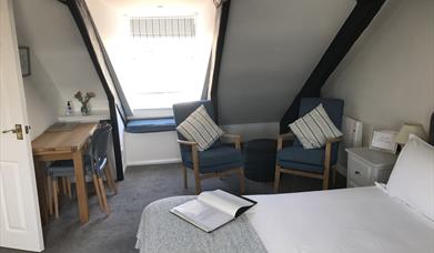 bedroom/lounge/dining